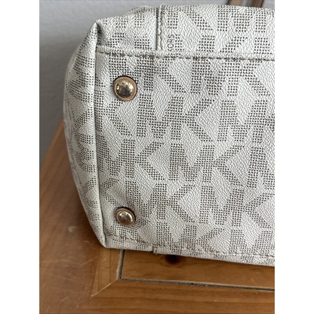 Michael Kors - Jet Set Signature - Vanilla Tote Bag